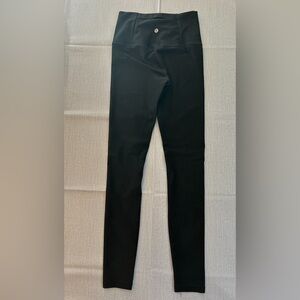 Lululemon leggings size 6